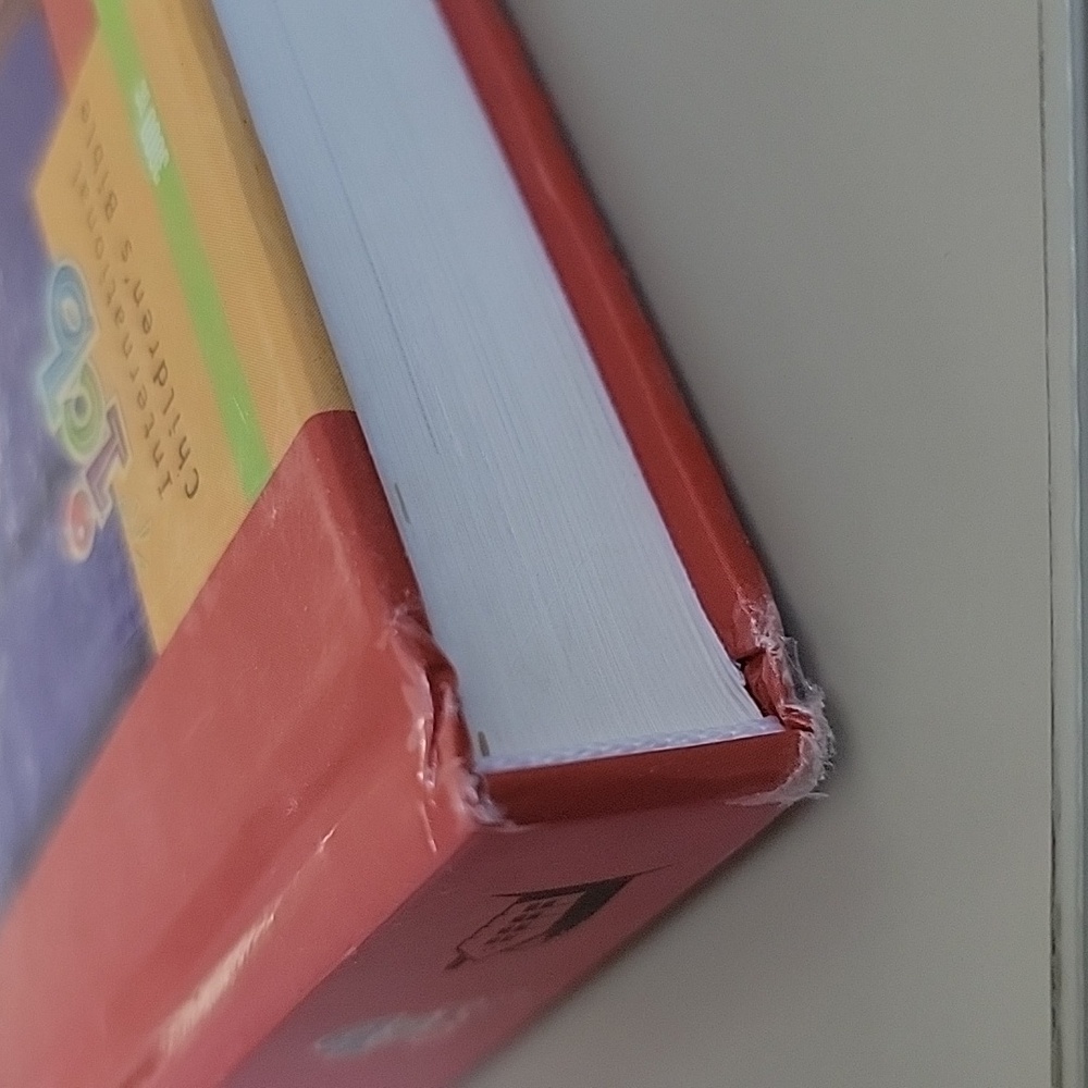 Student Discovery Bible A Journey Through God's Word Hard Cover - Picture 6 of 7